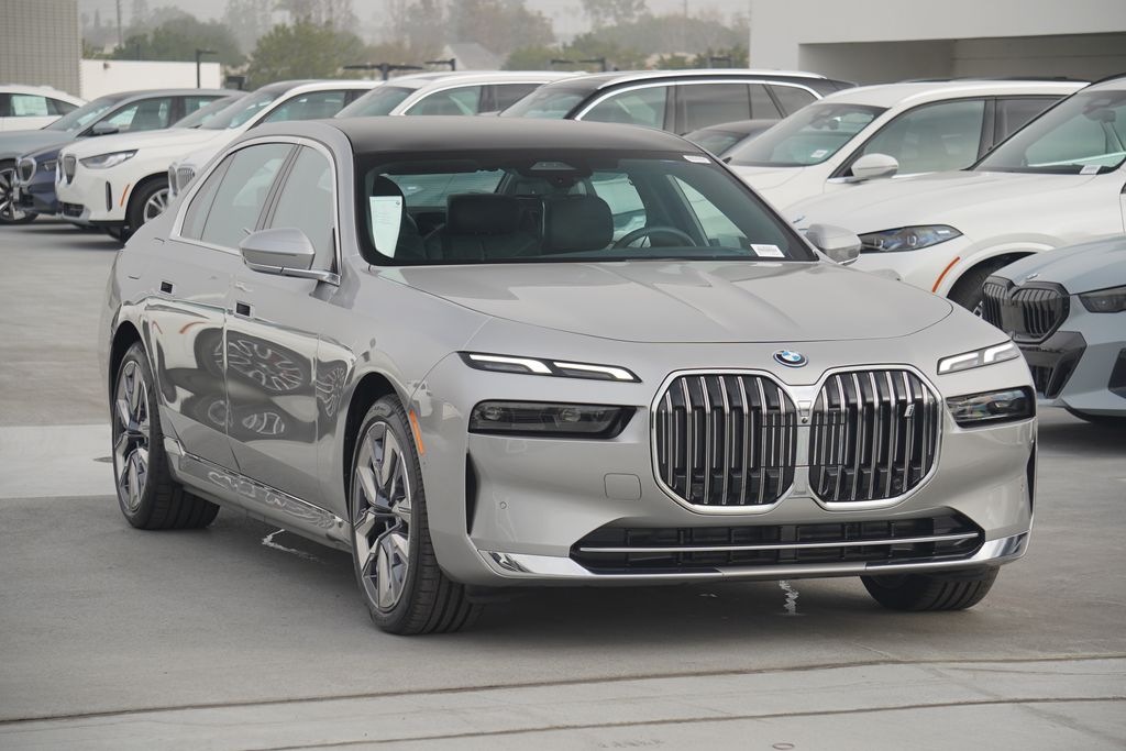 Thumbnail: 2024 BMW i7 - 3