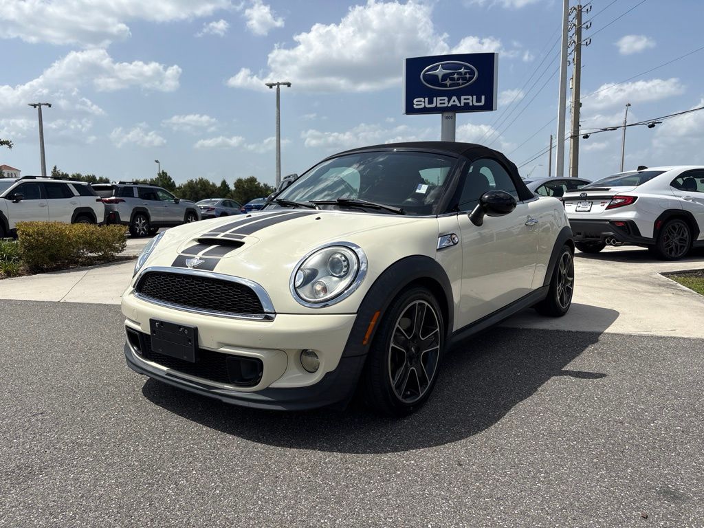 Pepper White 2012 MINI Roadster Convertible Front-Wheel Drive 6-Speed Manual Overdrive