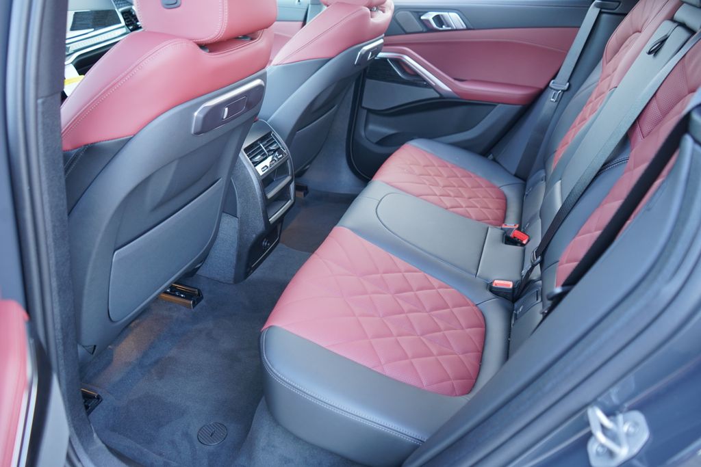 Thumbnail: 2026 BMW X6 - 19