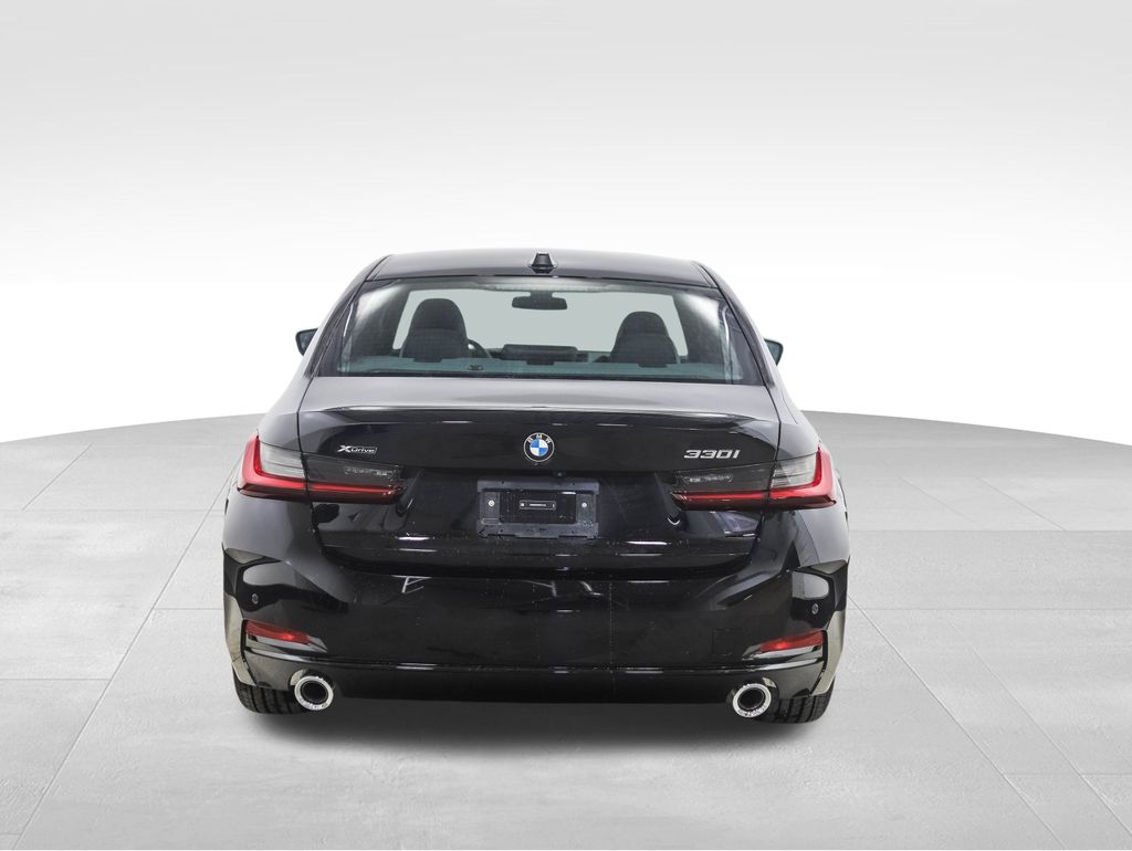 Thumbnail: 2025 BMW 3 Series - 4