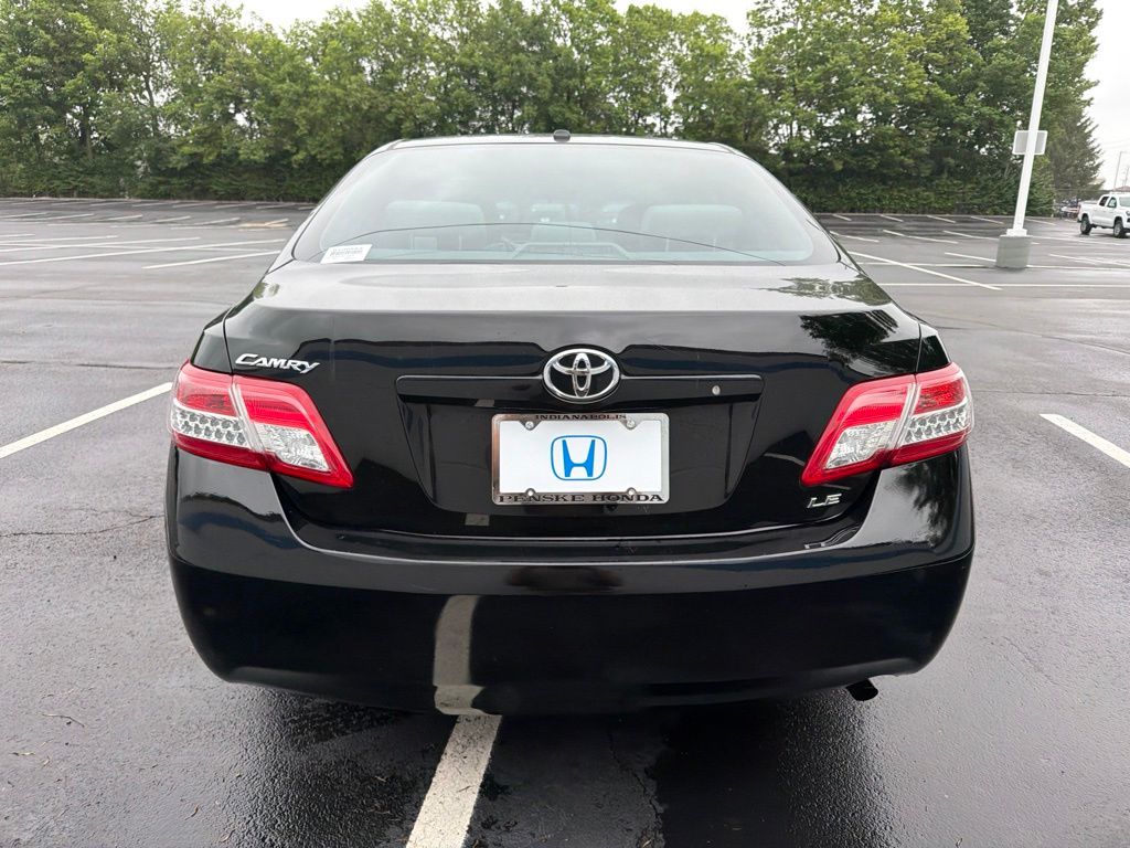 Thumbnail: 2011 Toyota Camry - 4
