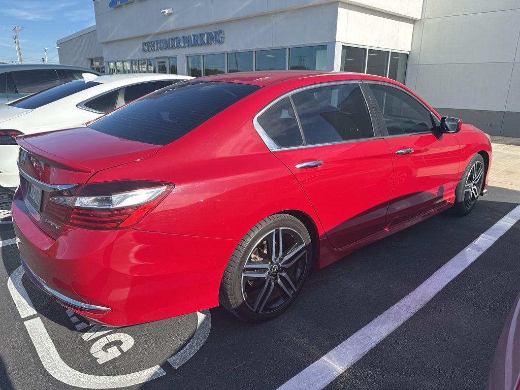 Thumbnail: 2016 Honda Accord - 4