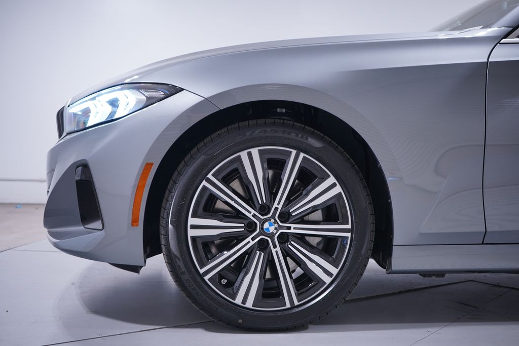 Thumbnail: 2026 BMW 3 Series - 2