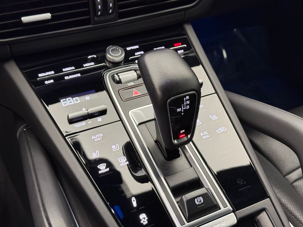 2021 Porsche Cayenne Turbo 17