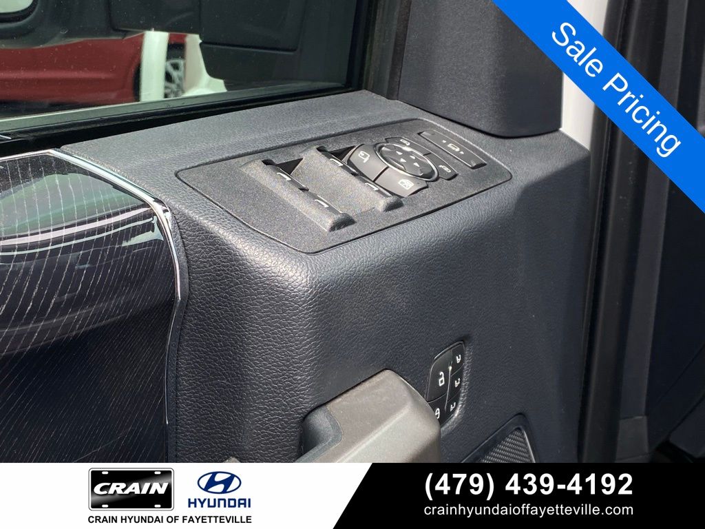 White Metallic 2022 Ford F-450 Super Duty Platinum Crew Cab LB DRW 4WD Pickup Truck Four-Wheel Drive Automatic