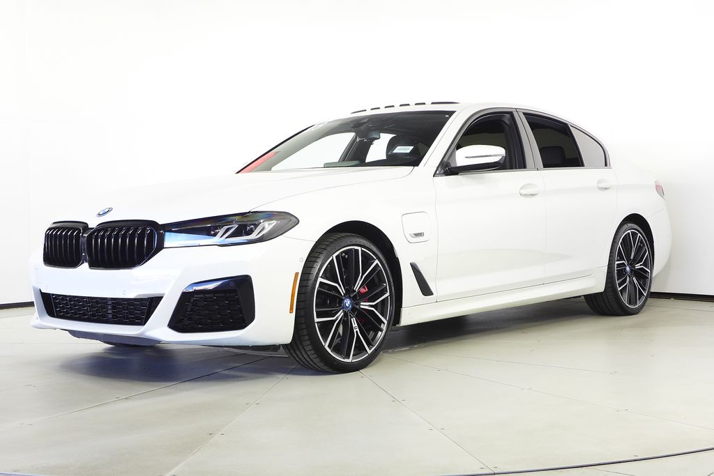 Thumbnail: 2023 BMW 5 Series - 2