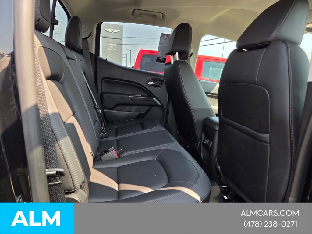 Used 2021 Black GMC AT4 w/Leather image 14