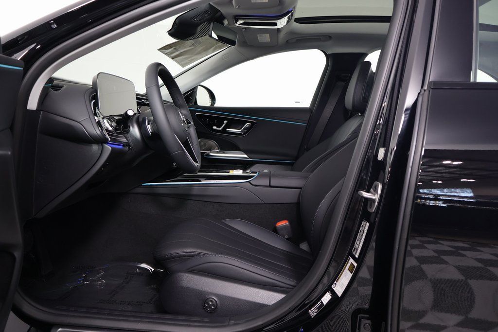 Thumbnail: 2026 Mercedes-Benz E-Class - 5