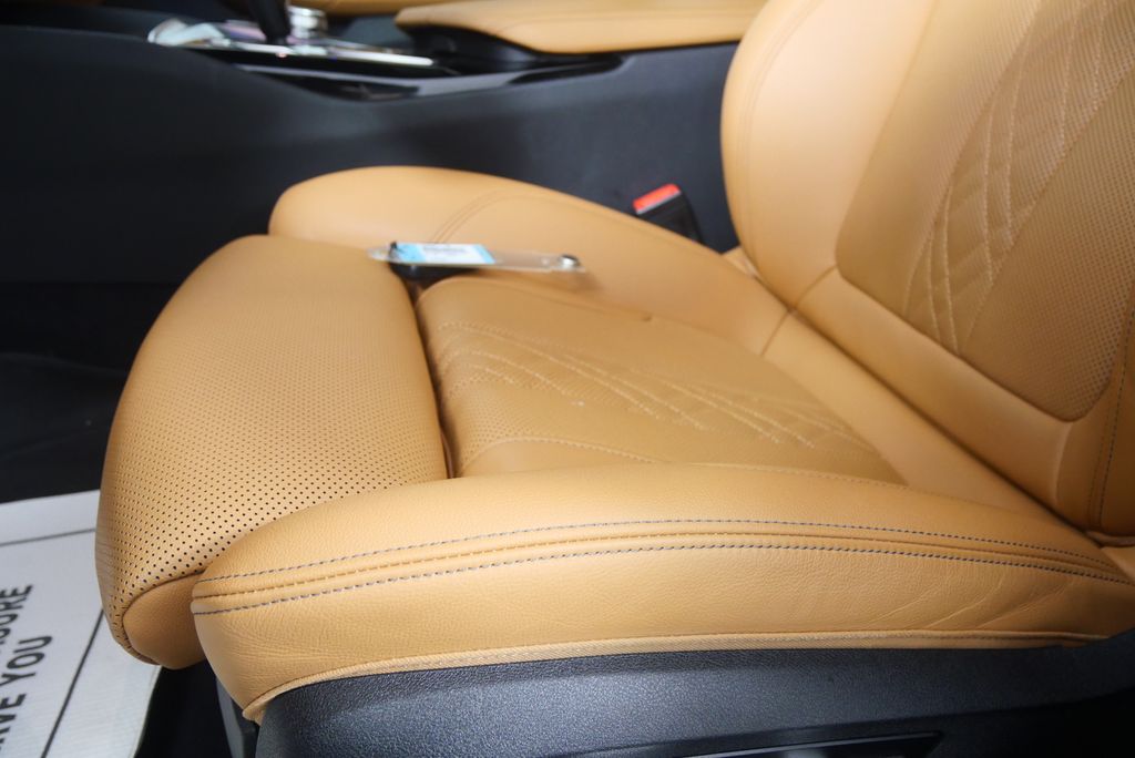 Thumbnail: 2023 BMW 5 Series - 9