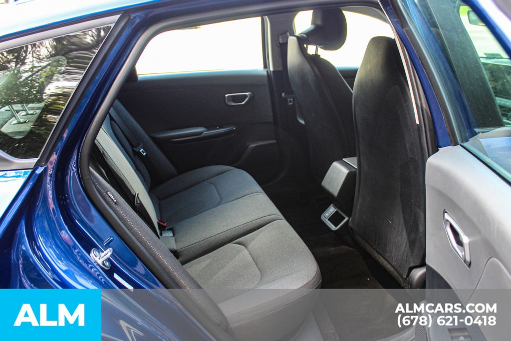 Used 2025 Blue Kia LXS image 19