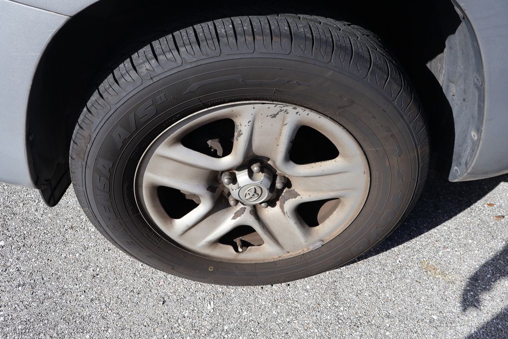 Thumbnail: 2011 Toyota RAV4 - 4