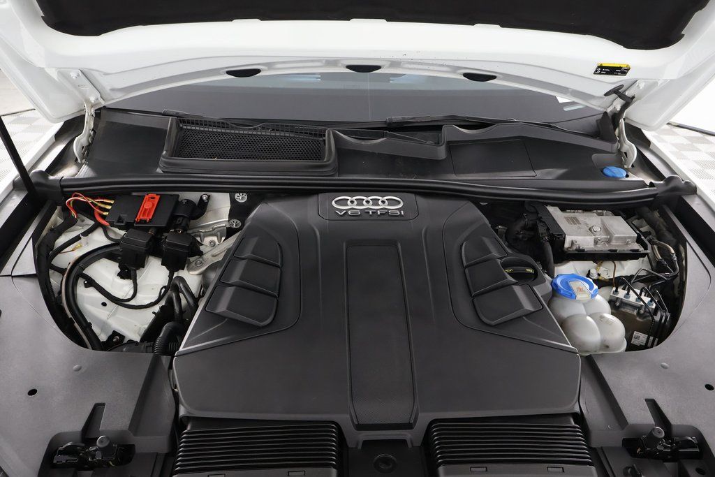 Thumbnail: 2017 Audi Q7 - 15