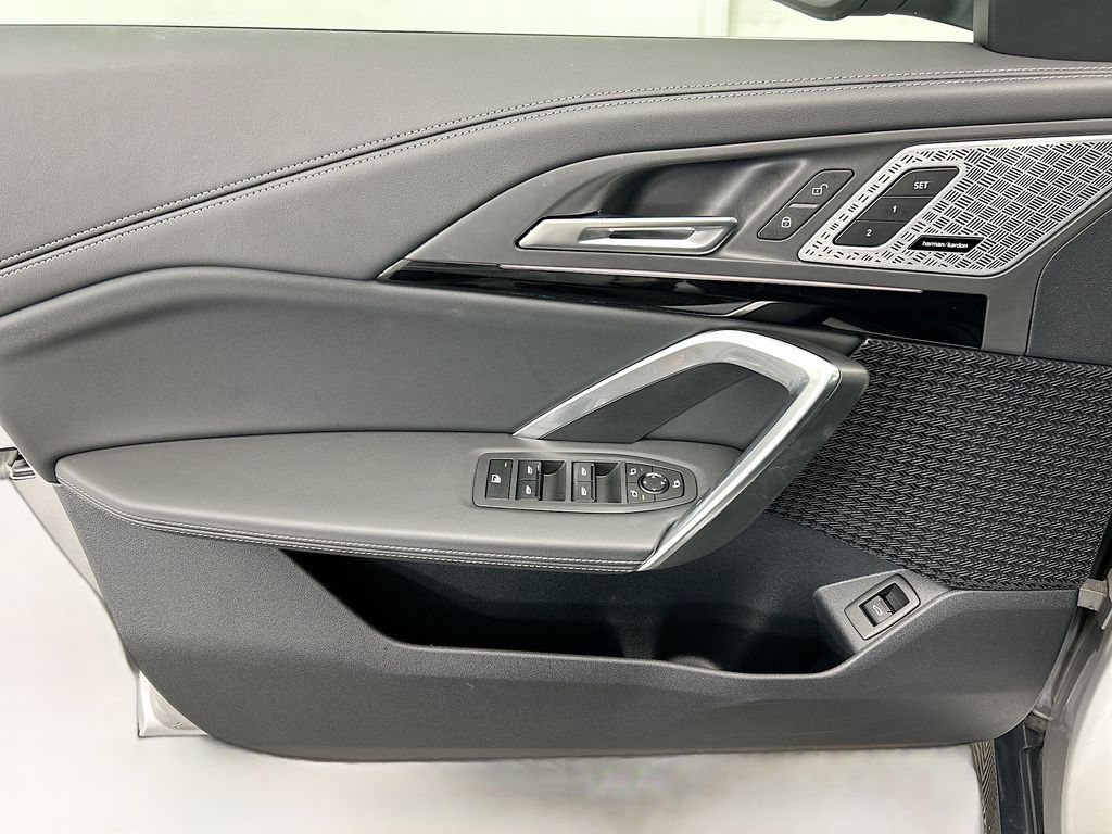 Thumbnail: 2025 BMW X1 - 22