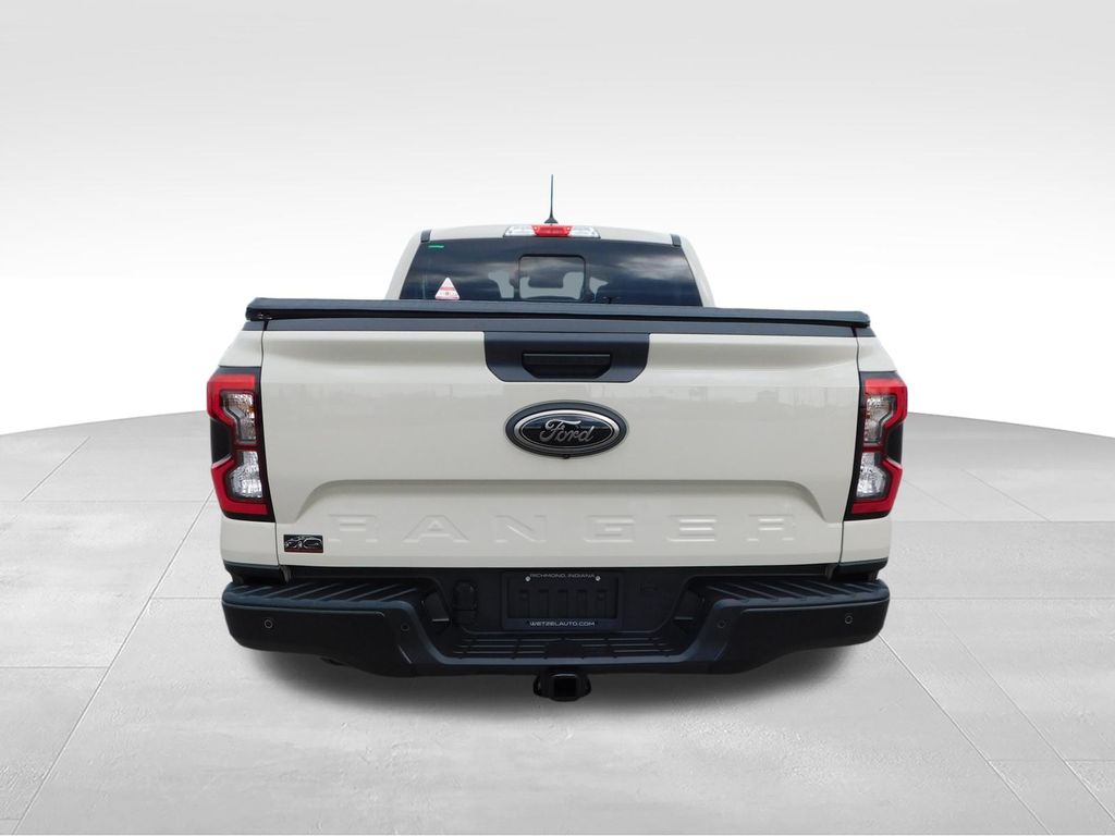 View vehicle photo 4