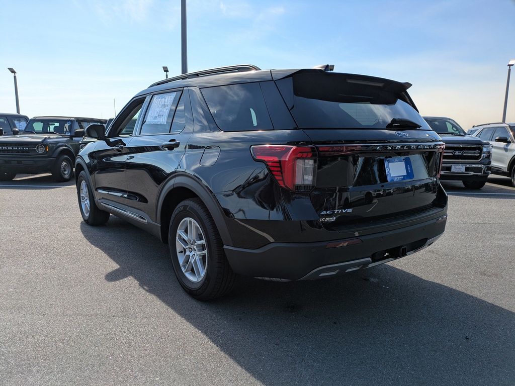 2025 Ford Explorer Active