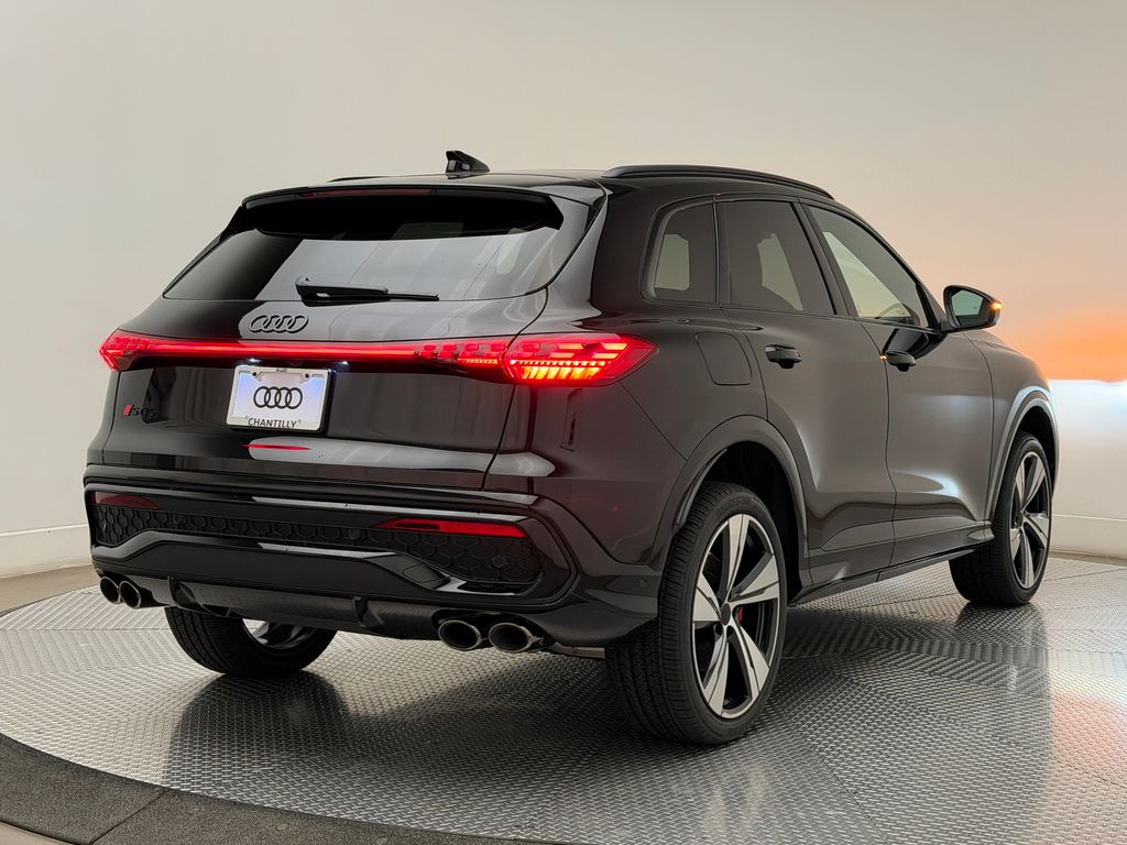 Thumbnail: 2026 Audi SQ5 - 7