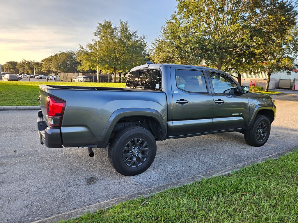 Thumbnail: 2022 Toyota Tacoma - 5
