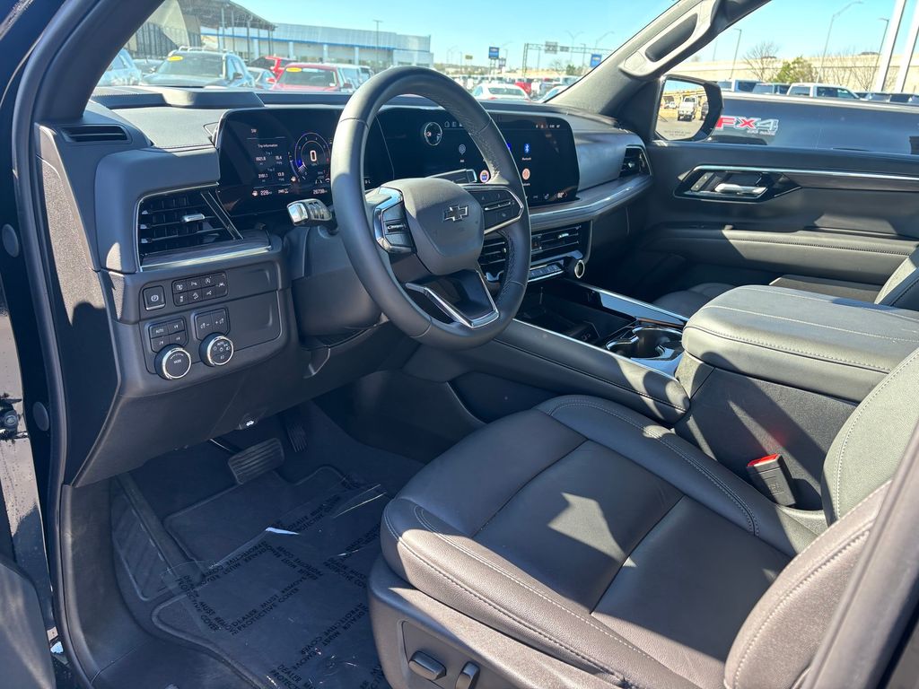 Used Car 2025 Chevrolet Suburban  Z71 For Sale Under $80,000 In Austin, Texas