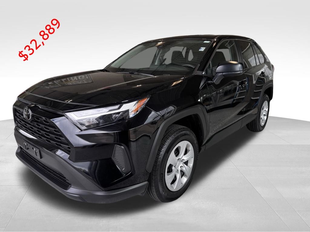 View vehicle photo 4