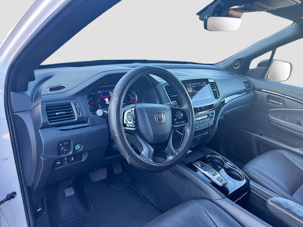 Used 2022  Honda Black Edition image 9