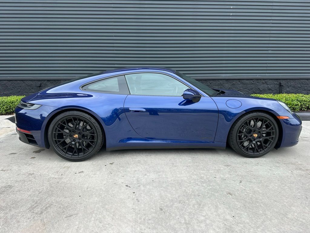 Thumbnail: 2024 Porsche 911 - 11