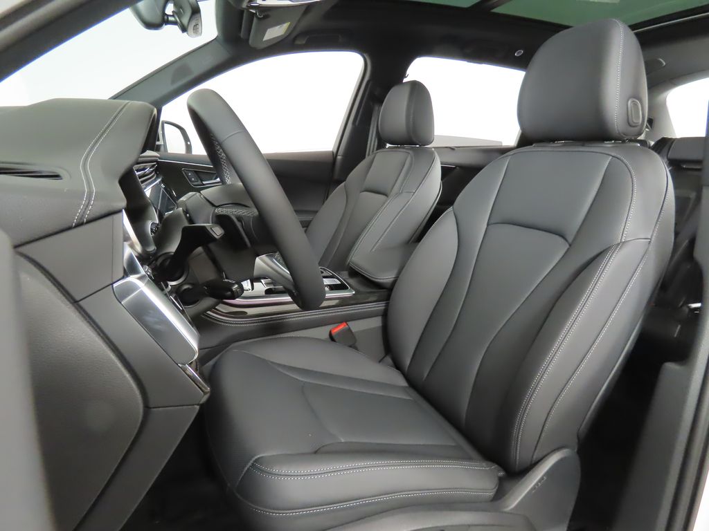 Thumbnail: 2025 Audi Q7 - 31