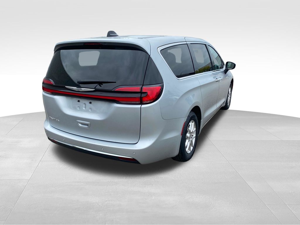 2023 Chrysler Pacifica Touring L Silver at Klick Lewis Buick Chevrolet