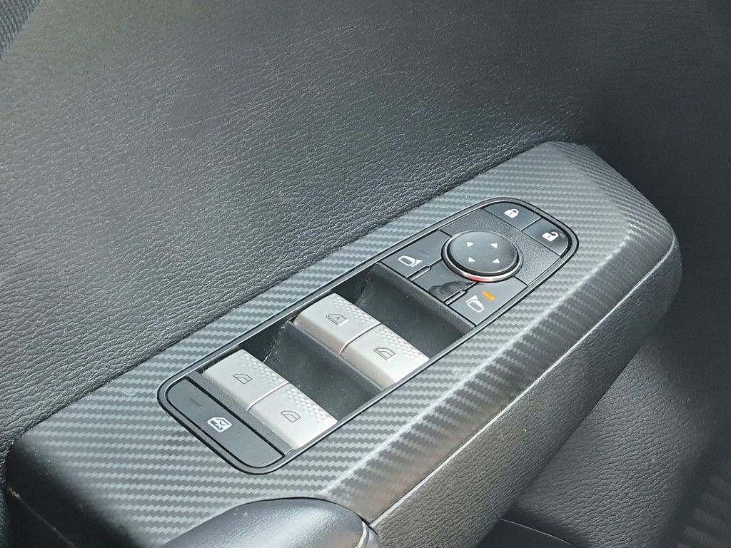 2023 Mitsubishi Outlander ES White at North Houston Mitsubishi
