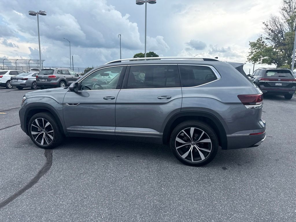 2025 Volkswagen Atlas 2.0T SEL Premium R-Line Gray at Subaru and VW of Moon Township