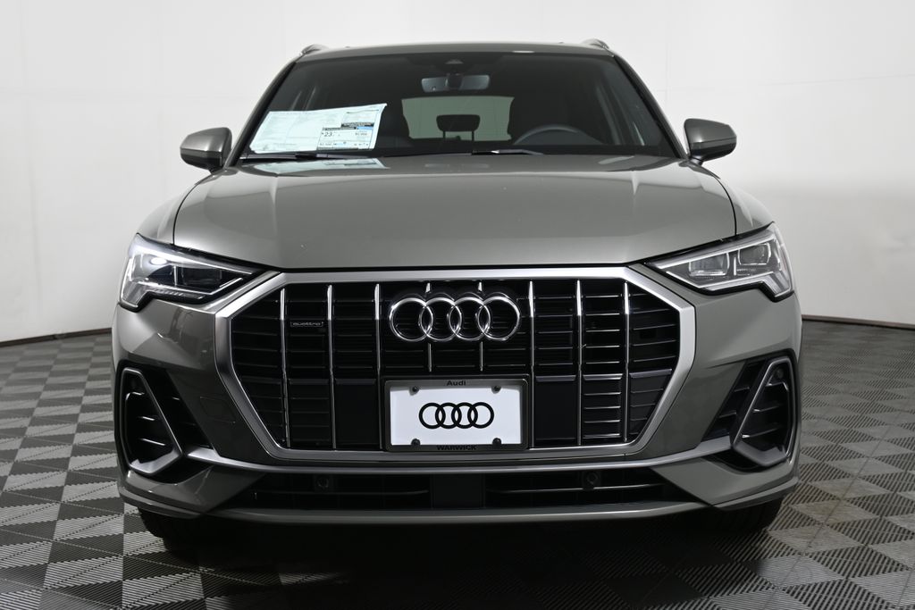 Thumbnail: 2025 Audi Q3 - 9