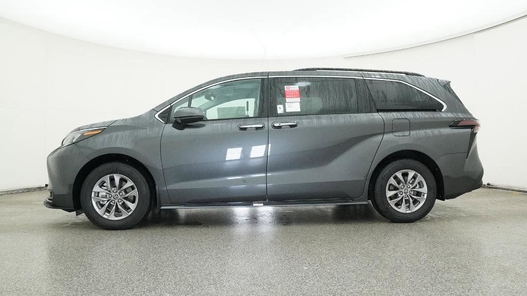 Thumbnail: 2025 Toyota Sienna - 8