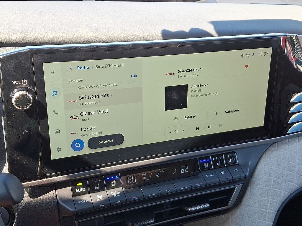 Thumbnail: 2025 Toyota Camry - 18