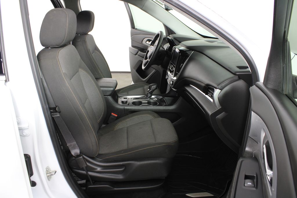 Used 2021 Chevrolet Traverse for sale in 