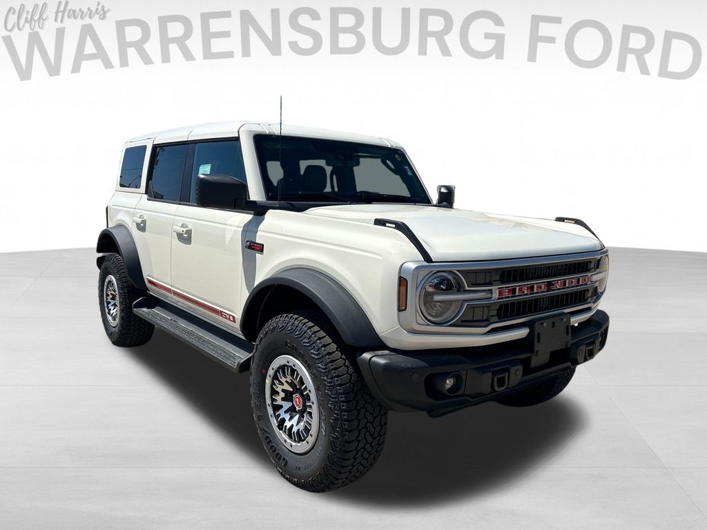Wimbledon White 2026 Ford Bronco SUV / Crossover Four-Wheel Drive Automatic