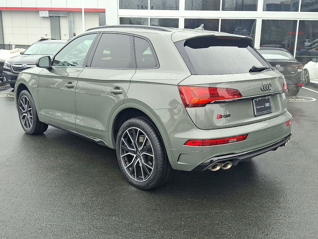 Thumbnail: 2023 Audi SQ5 - 6