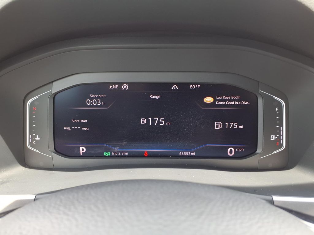 Used 2019 Pure White Volkswagen SEL image 18