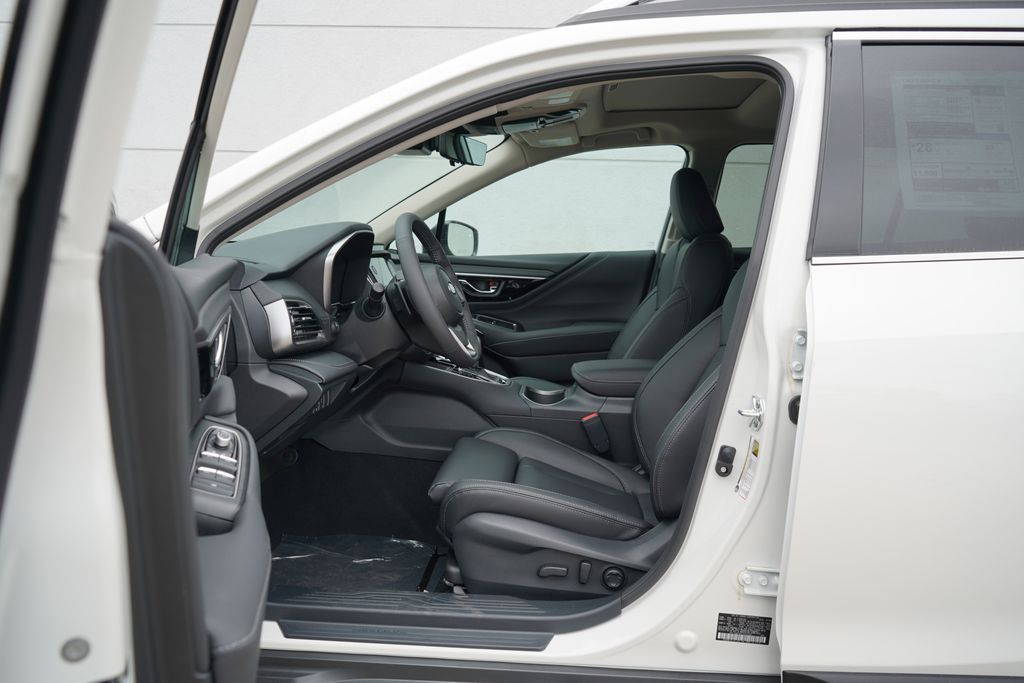 2025 Subaru Outback Touring 6