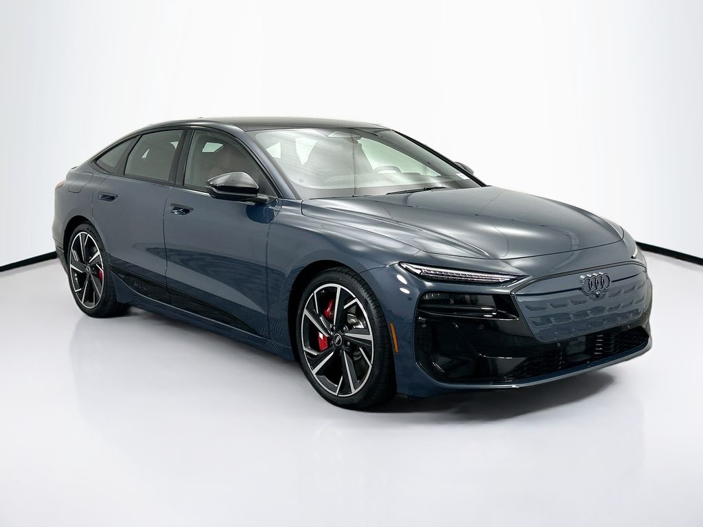 Thumbnail: 2025 Audi e-tron S - 3