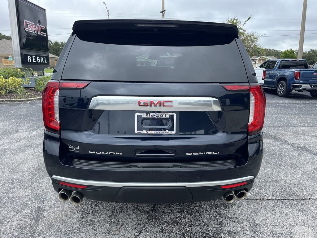 2023 GMC Yukon Denali 6