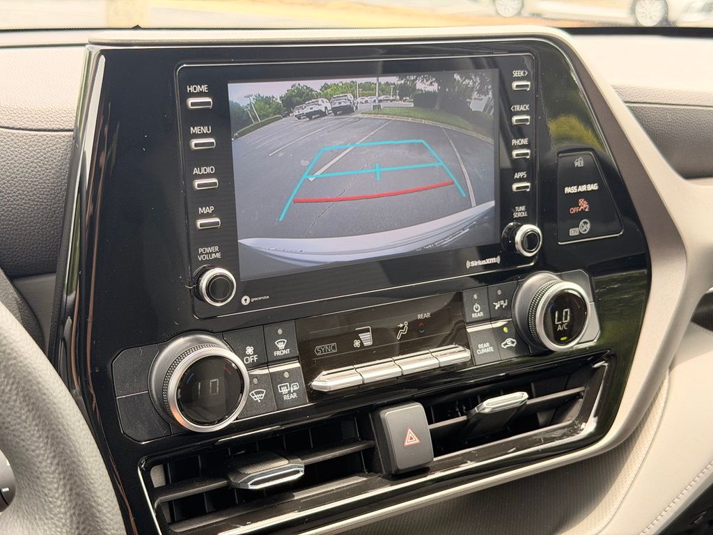 2021 Toyota Highlander L Celestial Silver Metallic - Jim Hudson Acura - Image 35