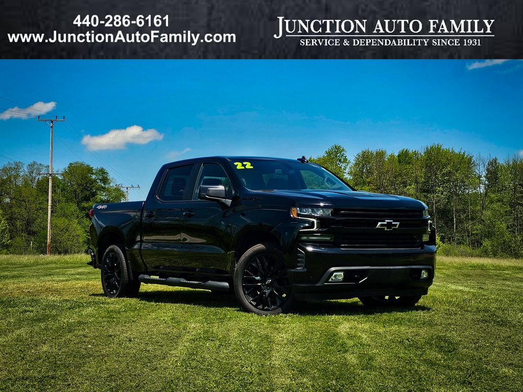 2022 Chevrolet Silverado 1500 RST Crew Cab 4WD