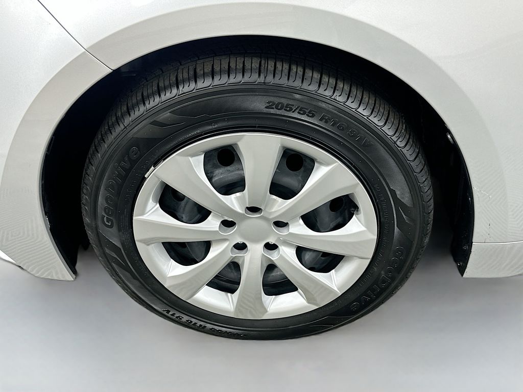 Thumbnail: 2024 Toyota Corolla - 30