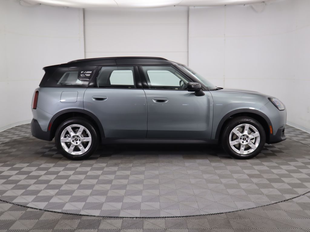 2025 MINI Cooper Countryman Base 4