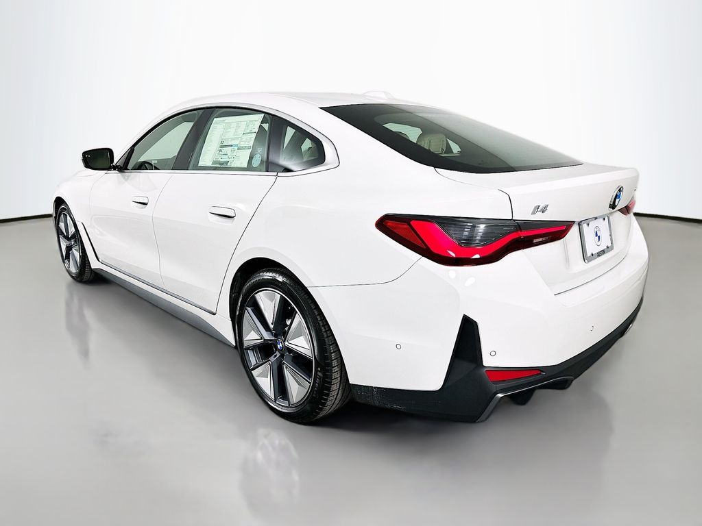 Thumbnail: 2026 BMW i4 - 7