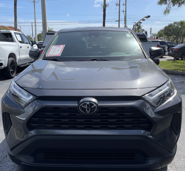 View vehicle photo 7