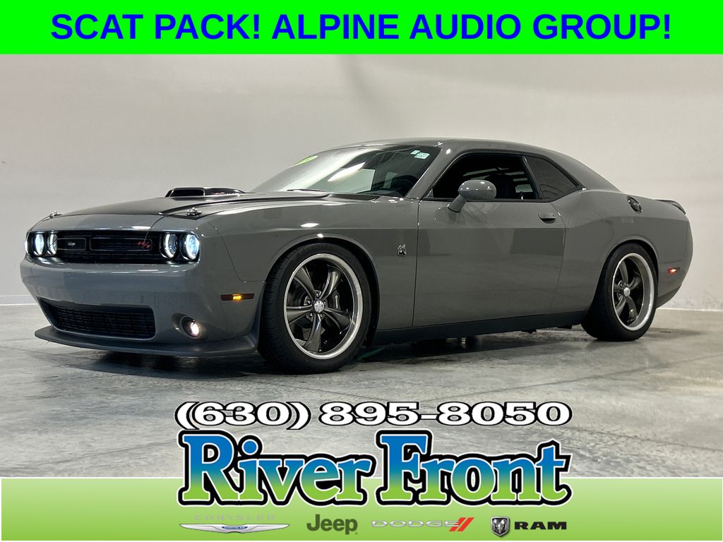 Destroyer Gray Clearcoat 2019 Dodge Challenger Coupe Rear-Wheel Drive 8-Speed Automatic