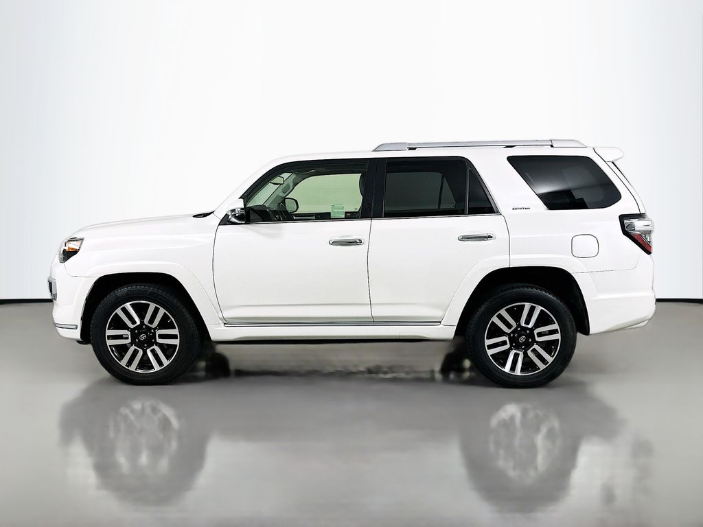 2016 Toyota 4Runner Limited 8