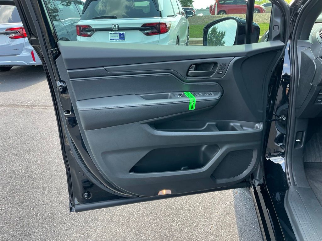 Thumbnail: 2026 Honda Odyssey - 23