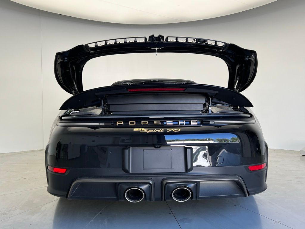 Thumbnail: 2026 Porsche 911 - 20