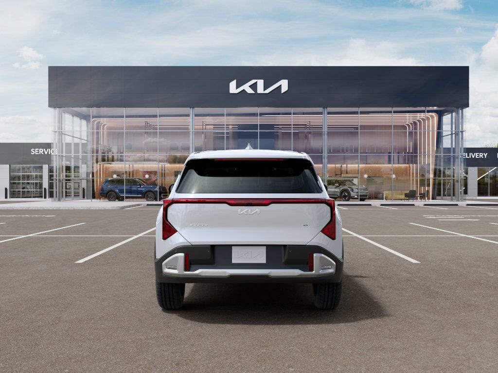 2027 Snow White Pearl Kia Seltos S AWD SUV